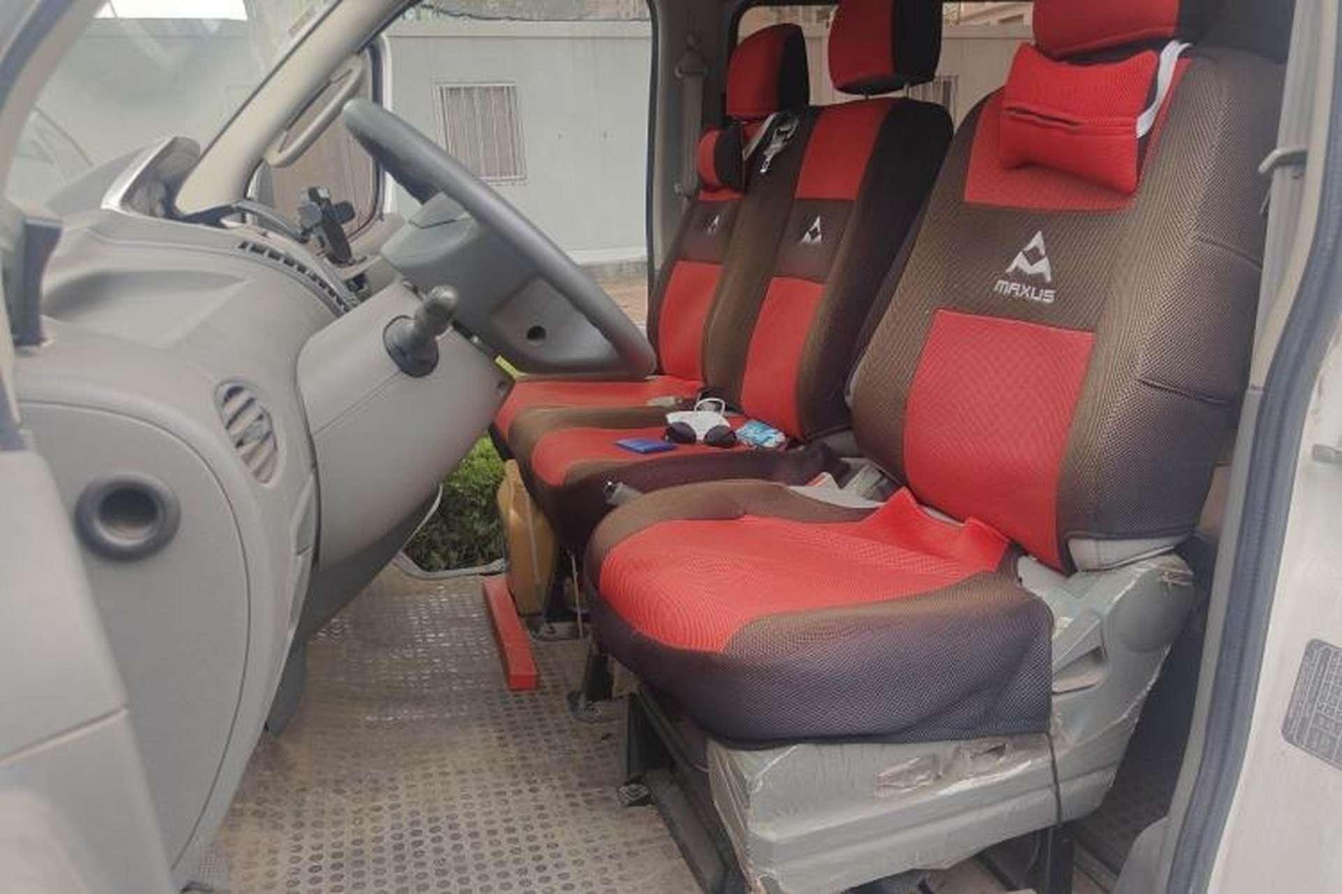 Used SAIC MAXUS Xintu V80 2015 2.5T AMT Aoyuntong Edition Short Wheelbase Mid-Height Left Front Seat