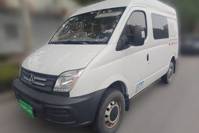 Used SAIC MAXUS Xintu V80 2015 2.5T AMT Aoyuntong Edition Short Wheelbase Mid-Height