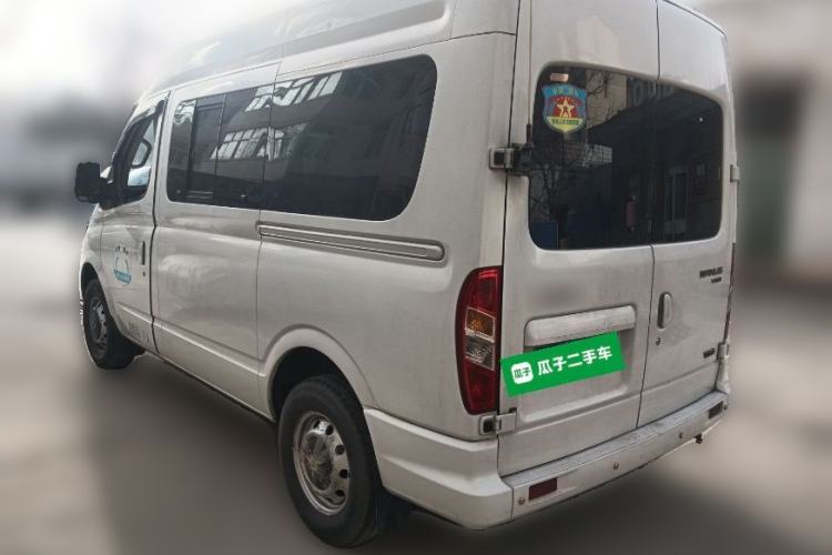 Used SAIC MAXUS Xintu V80 2015 2.5T Manual Zunjie Edition Short Wheelbase Mid-Height Configuration Rear Left 45 Deg