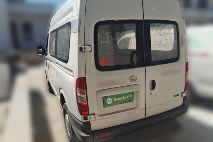 Used SAIC MAXUS Xintu V80 2015 2.5T Manual Aoyuntong Version Short Wheelbase Mid-Roof Rear Left 45 Deg