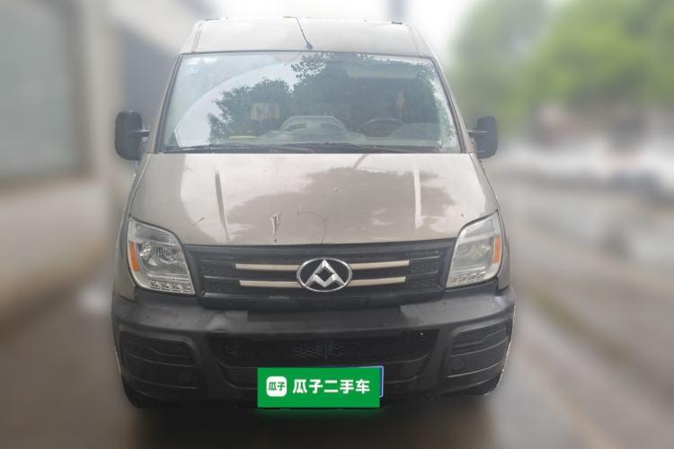 Used SAIC MAXUS Xintu V80 2016 2.5T Manual Aoyuntong National V Short Wheelbase Mid-Roof 6-Seater Front