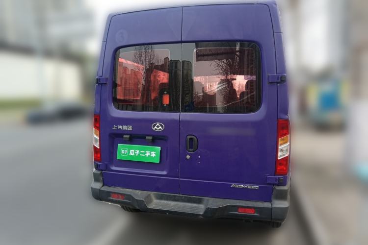 Used SAIC MAXUS Xintu V80 2016 2.5T Manual Aoyuntong National IV Short Wheelbase Mid-Roof 6-Seater Rear