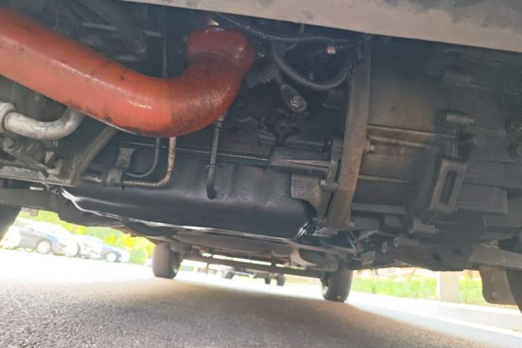 Used SAIC MAXUS Xintu V80  Chassis Front