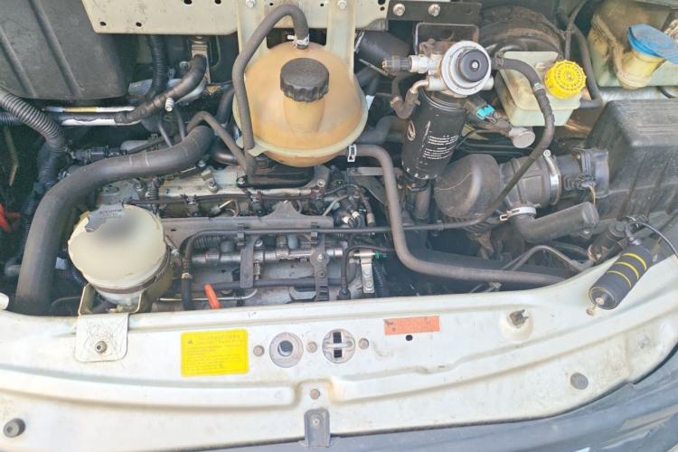 Used SAIC MAXUS Xintu V80  Engine Bay