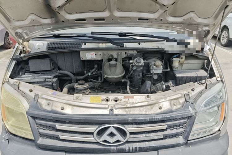 Used SAIC MAXUS Xintu V80  Engine Bay