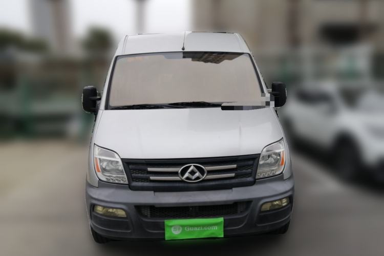 Used SAIC MAXUS Xintu V80 2016 2.5T Manual Shangjie National V Short Wheelbase Low-Roof 9-Seater Front