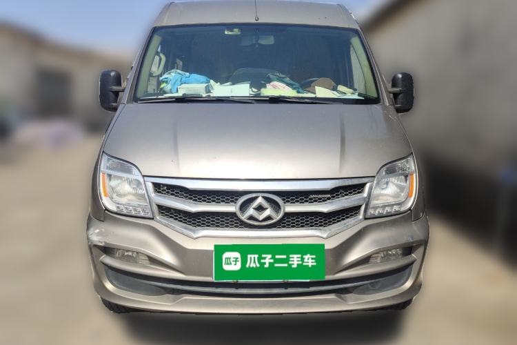 Used SAIC MAXUS Xintu V80 2016 2.5T Manual Aoyuntong National V Short Wheelbase Mid-Roof 6-Seater Front