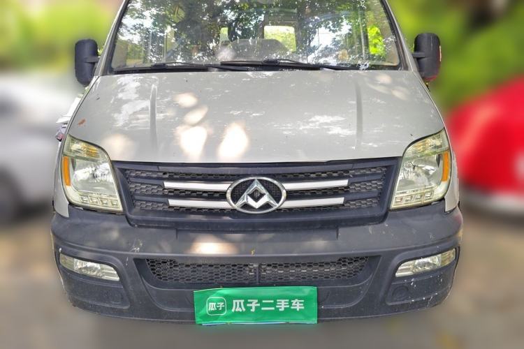 Used SAIC MAXUS Xintu V80 2016 2.5T AMT Aoyuntong National V Long Wheelbase High-Roof 7-Seater Front