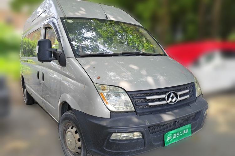 Used SAIC MAXUS Xintu V80 2016 2.5T AMT Aoyuntong National V Long Wheelbase High-Roof 7-Seater Front Right 45 Deg