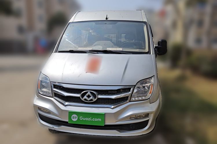 Used SAIC MAXUS Xintu V80 2016 2.5T Manual Aoyuntong National IV Short Wheelbase Mid-Roof 6-Seater Front