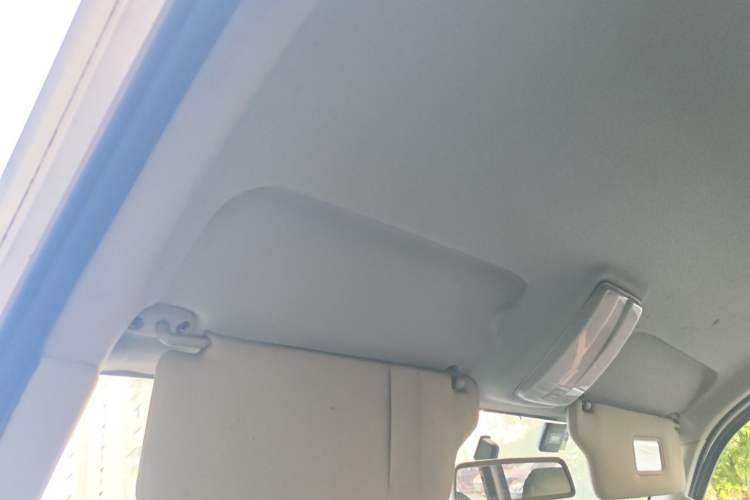 Used SAIC MAXUS Xintu V80  Headliner