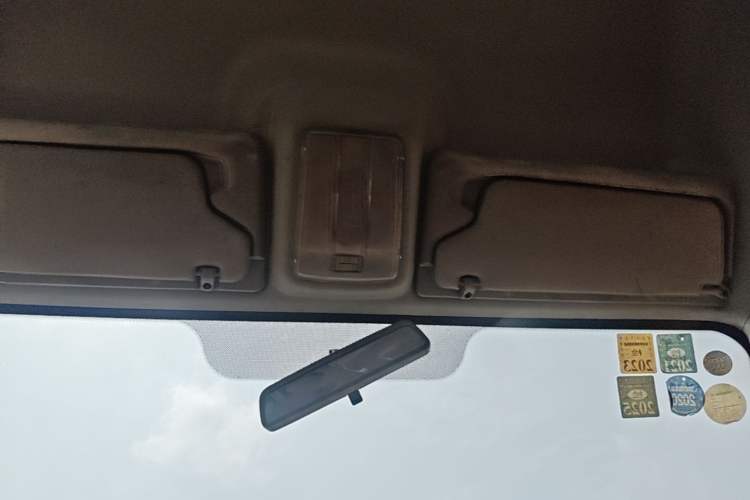 Used SAIC MAXUS Xintu V80  Headliner