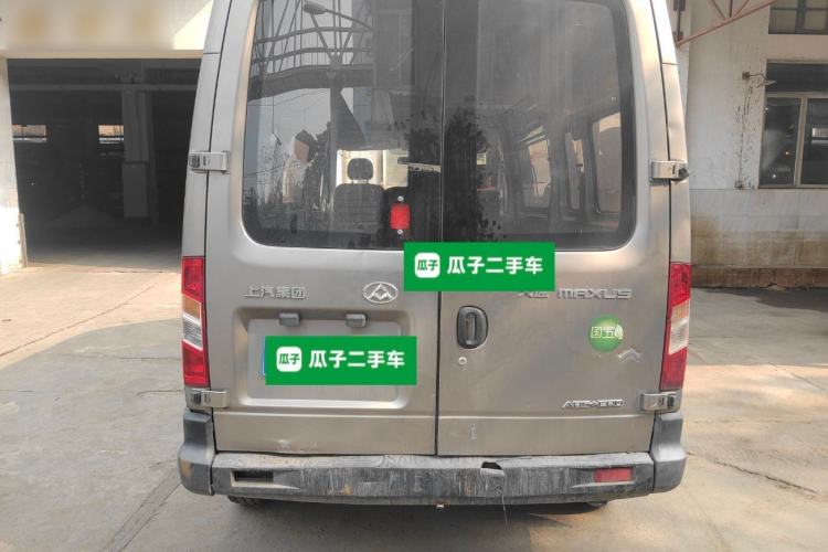 Used SAIC MAXUS Xintu V80 2016 2.5T Manual Aoyuntong National V Long Wheelbase High-Roof 7-Seater Rear
