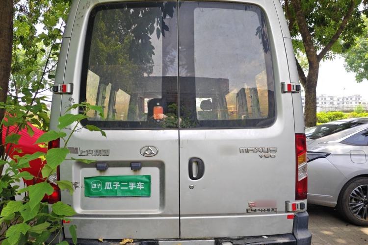 Used SAIC MAXUS Xintu V80 2016 2.5T AMT Aoyuntong National V Long Wheelbase High-Roof 7-Seater Rear