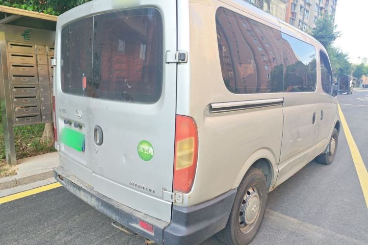 Used SAIC MAXUS Xintu V80  Rear Right 45 Deg