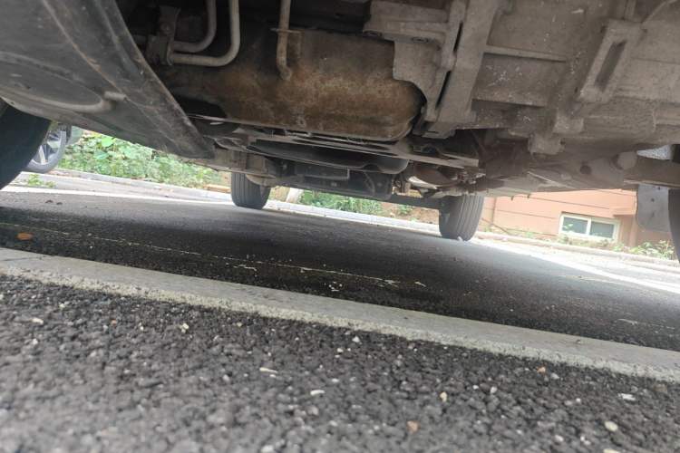 Used SAIC MAXUS Xintu V80  Chassis Front