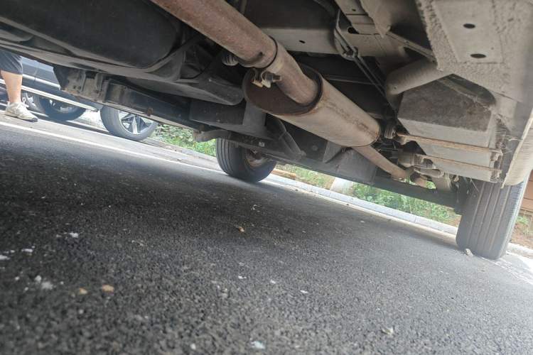 Used SAIC MAXUS Xintu V80  Chassis Front Left