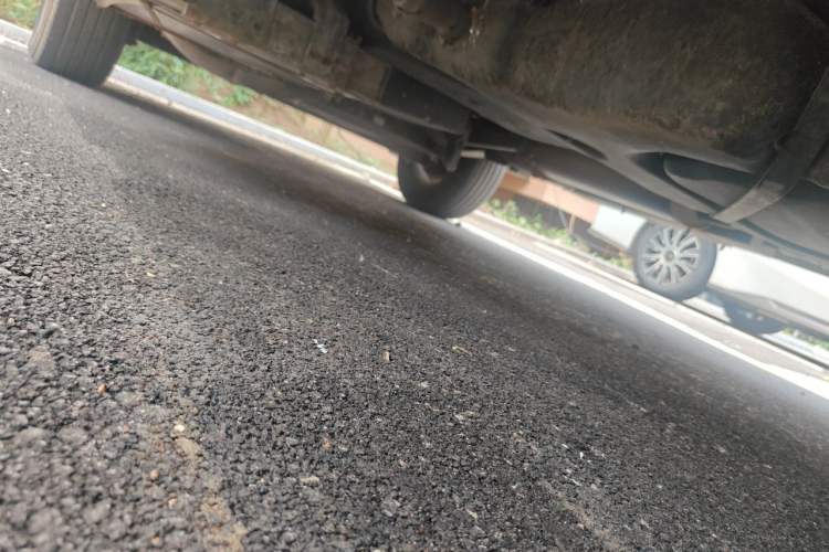 Used SAIC MAXUS Xintu V80  Chassis Front Right