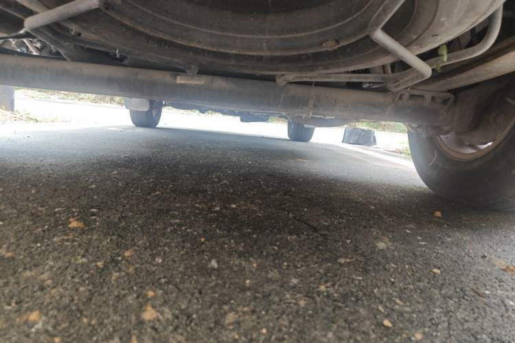 Used SAIC MAXUS Xintu V80  Chassis Rear