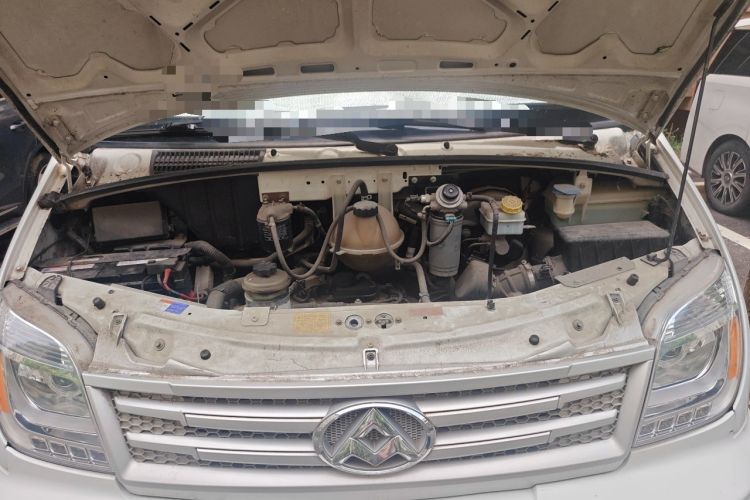 Used SAIC MAXUS Xintu V80  Engine Bay