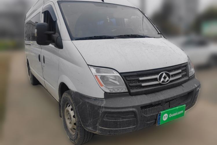 Used SAIC MAXUS Xintu V80 2016 2.5T Manual Aoyuntong National IV Long Wheelbase Mid-Height 7-Seater Front Right 45 Deg