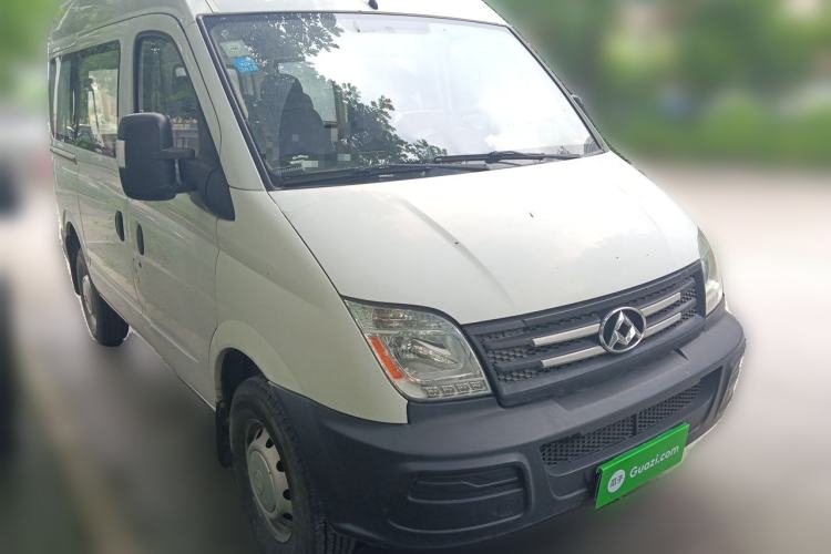 Used SAIC MAXUS Xintu V80 2016 2.5T Manual Aoyuntong National V Short Wheelbase Mid-Roof 6-Seater Front Right 45 Deg