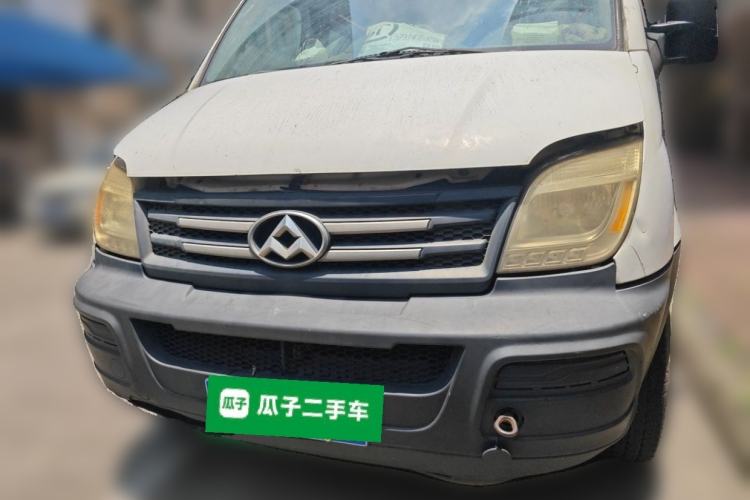 Used SAIC MAXUS Xintu V80 2016 2.5T Manual Aoyuntong National V Short Wheelbase Mid-Roof 6-Seater Front