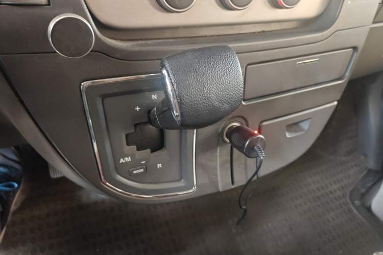 Used SAIC MAXUS Xintu V80  Gear Lever