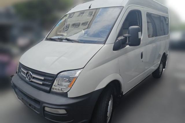 Used SAIC MAXUS Xintu V80 2016 2.5T Manual Aoyuntong National IV Short Wheelbase Mid-Roof 6-Seater