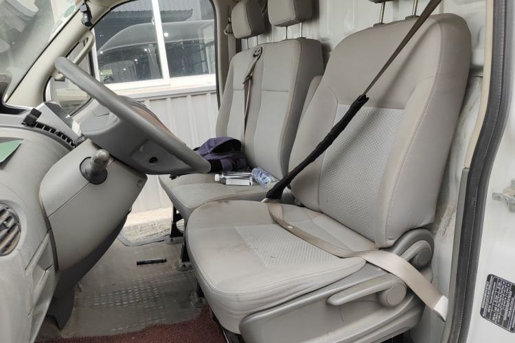 Used SAIC MAXUS Xintu V80  Left Front Seat