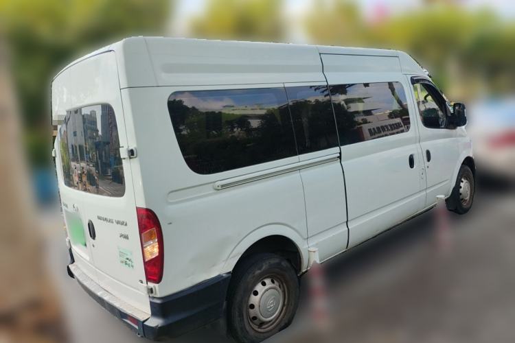 Used SAIC MAXUS Xintu V80 2016 2.5T Manual Aoyuntong National IV Long Wheelbase Mid-Height 7-Seater Rear Right 45 Deg