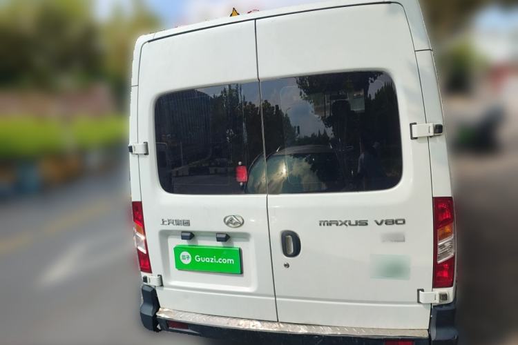 Used SAIC MAXUS Xintu V80 2016 2.5T Manual Aoyuntong National IV Long Wheelbase Mid-Height 7-Seater Rear