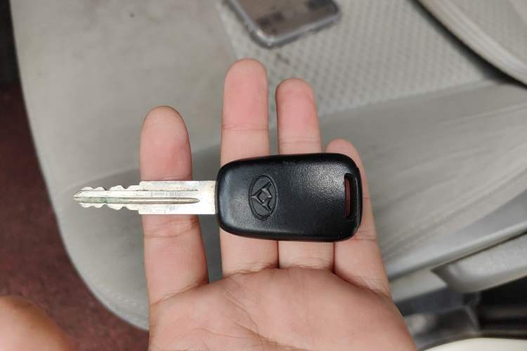Used SAIC MAXUS Xintu V80  Vehicle Key