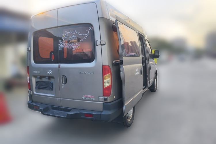 Used SAIC MAXUS Xintu V80 2017 2.5T AMT Aoyuntong National V Short Wheelbase Mid-Roof 5/6/10-Seater Rear Right 45 Deg
