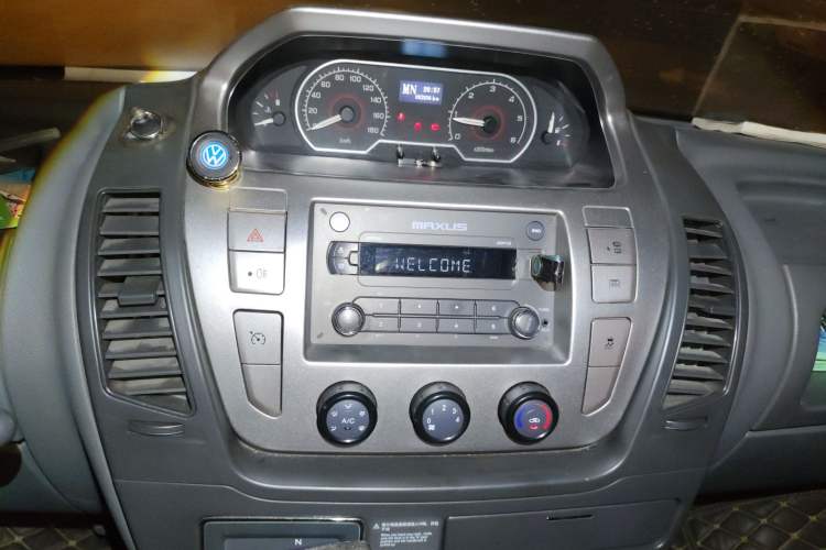 Used SAIC MAXUS Xintu V80  Audio And AC Panel