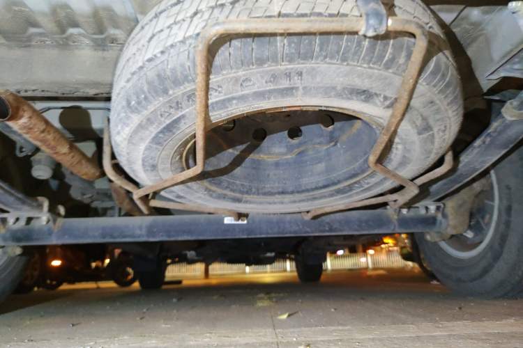 Used SAIC MAXUS Xintu V80  Chassis Rear