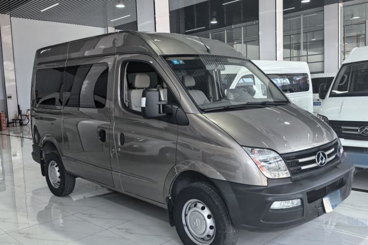 Used SAIC MAXUS Xintu V80 2017 2.5T AMT Aoyuntong National V Short Wheelbase Mid-Roof 5/6/10-Seater Exterior 6