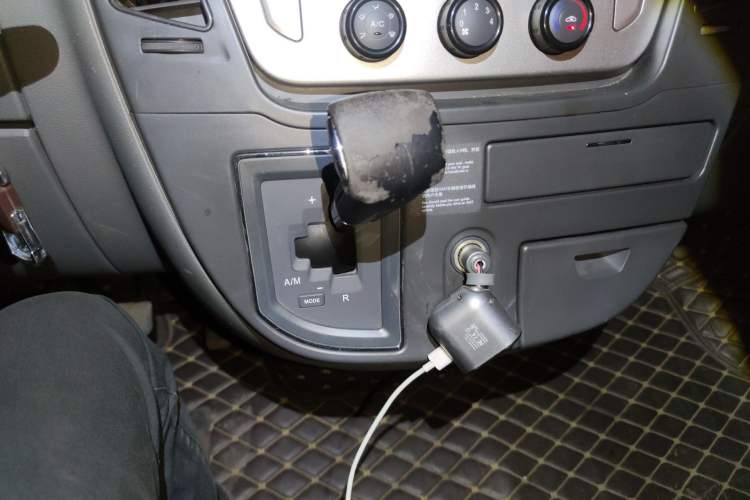 Used SAIC MAXUS Xintu V80  Gear Lever