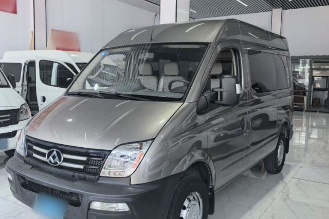 Used SAIC MAXUS Xintu V80 2017 2.5T AMT Aoyuntong National V Short Wheelbase Mid-Roof 5/6/10-Seater