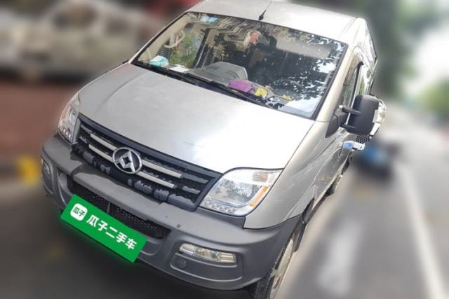 Used SAIC MAXUS Xintu V80 2017 2.5T 5-Speed Manual Aoyuntong National V Short Wheelbase Mid-Roof 5/6/10-Seater