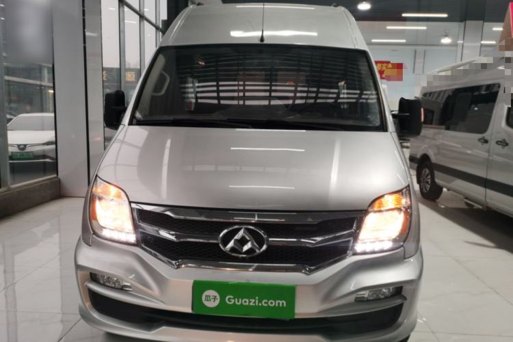 Used SAIC MAXUS Xintu V80 2017 2.5T AMT Aoyuntong China V Standard Long Wheelbase High Roof – 6 to 10 Seats Exterior 1