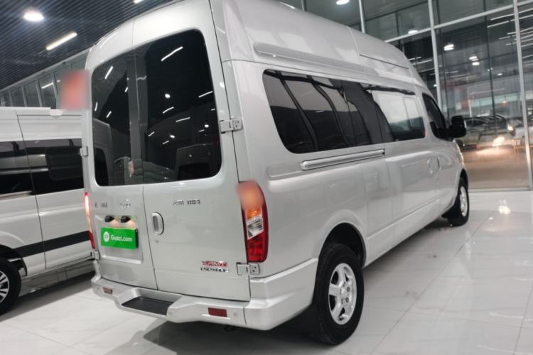 Used SAIC MAXUS Xintu V80 2017 2.5T AMT Aoyuntong China V Standard Long Wheelbase High Roof – 6 to 10 Seats Exterior 5