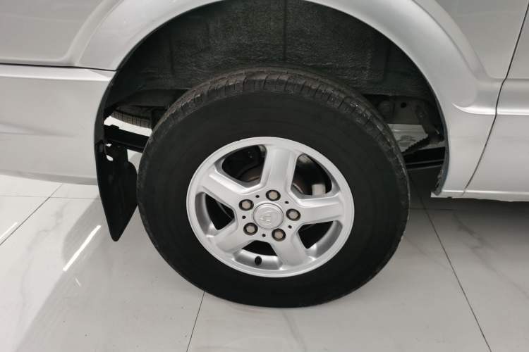Used SAIC MAXUS Xintu V80 2017 2.5T AMT Aoyuntong China V Standard Long Wheelbase High Roof – 6 to 10 Seats Exterior 8
