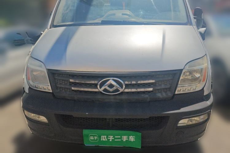 Used SAIC MAXUS Xintu V80 2017 2.5T AMT Aoyuntong China IV Short Wheelbase Mid-Roof 5/6/10-Seater Front