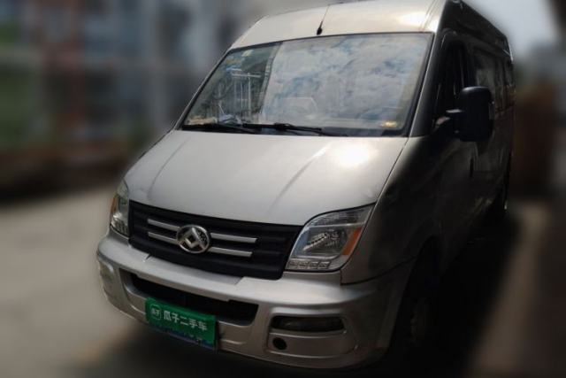 Used SAIC MAXUS Xintu V80 2017 2.5T 5-Speed Manual Aoyuntong National V Short Wheelbase Mid-Roof 5/6/10-Seater