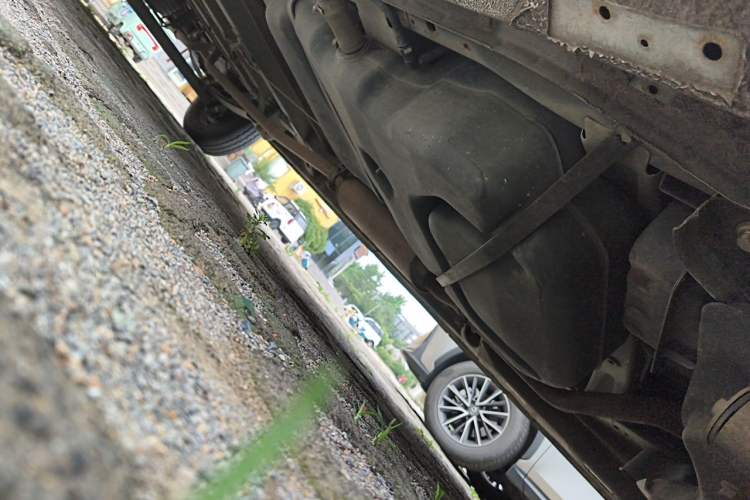 Used SAIC MAXUS Xintu V80  Chassis Front Right