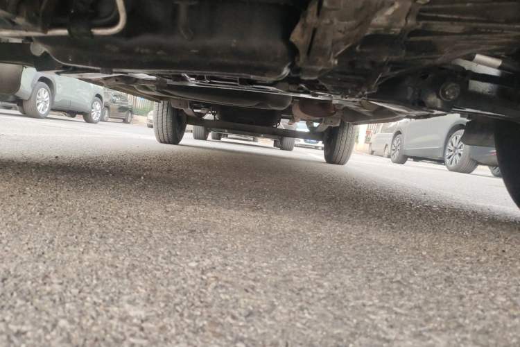 Used SAIC MAXUS Xintu V80  Chassis Front
