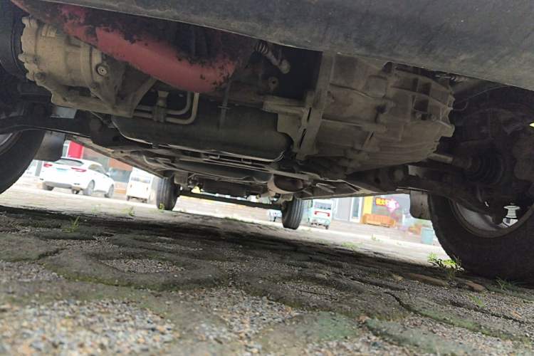 Used SAIC MAXUS Xintu V80  Chassis Front