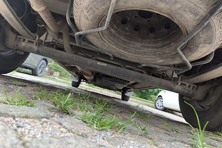 Used SAIC MAXUS Xintu V80  Chassis Rear