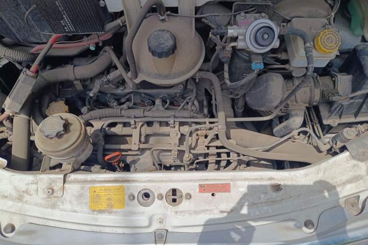 Used SAIC MAXUS Xintu V80  Engine Bay